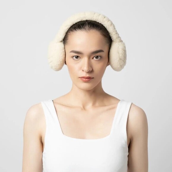 NWT GUCCI DOUBLE G SHEARLING EAR MUFFS WHITE - Picture 1 of 10